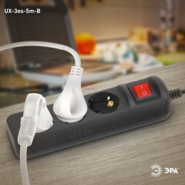 Удлинитель 3х5м с заземл. 10А с выкл. ПВС 3х0.75 черн. UX-3es-5m-B Эра Б0057729
