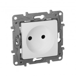 Розетка 1-м СП Etika 16А IP31 250В 2P без заземл. защ. шторки немецк. стандарт винтов. клеммы механизм бел. IEK 672234