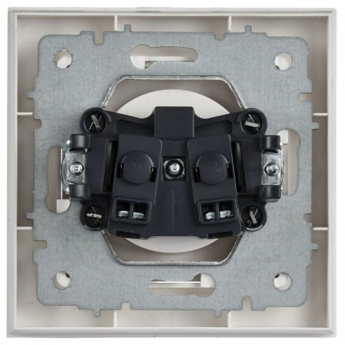 Розетка BRITE РСР10-1-0-БрАБ 10А в сборе без заземл. без защ. шторок арктич. бел. IEK BR-R10-10-K91-F