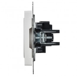 Розетка BRITE РС10-1-0-БрАБ 10А без заземл. без защ. шторок механизм арктич. бел. IEK BR-R10-10-K91