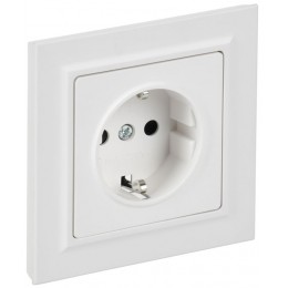 Розетка BRITE РСР14-1-0-БрАБ 16А в сборе с заземл. защ. шторки арктич. бел. IEK BR-R14-16-K91-F