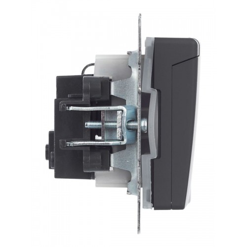 Розетка BRITE РСбш10-3-44-БрГ 16А IP44 с заземл. защ. шторки с крышкой механизм графит IEK BR-R16-16-44-K53