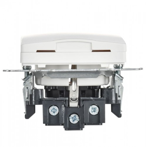 Розетка BRITE РСбш10-3-БрАБ 16А IP20 с заземл. защ. шторки с крышкой механизм арктич. бел. IEK BR-R16-16-K91