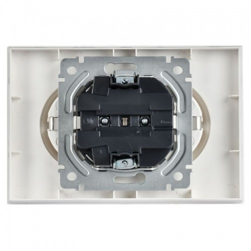 Розетка 2-м СП BRITE РС12-3-БрАБ 16А в сборе с заземл. без защ. шторок арктич. бел. IEK BR-R21-16-K91-F