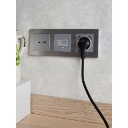 Рамка 3-м BRITE РУ-3-1-БрА металл алюм. IEK BR-M32-M-K47