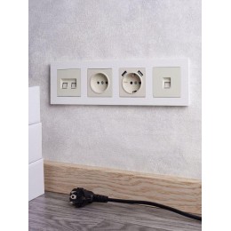 Рамка 4-м BRITE РУ-4-Бр бел. рифленый IEK BR-M42-51-K01