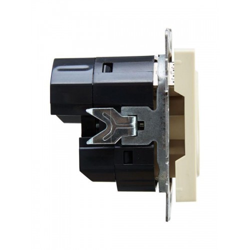 Розетка BRITE РЮш10-2-БрКр 16А с USB A+A 3.1А с заземл. защ. шторки механизм беж. IEK BR-R14-16-U21-D31-K10