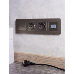 Розетка BRITE РЮш11-1-БрШ 16А с USB A+C 18Вт с заземл. защ. шторки механизм шампань IEK BR-R14-16-U22-018-K37