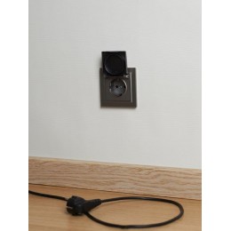 Розетка BRITE РСбш10-3-44-БрС 16А IP44 с заземл. защ. шторки с крышкой механизм сталь IEK BR-R16-16-44-K46