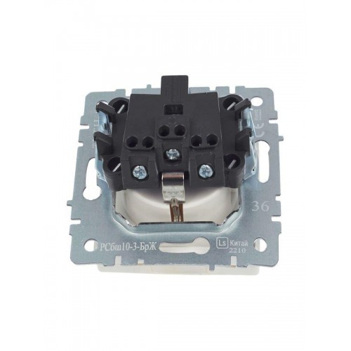 Розетка BRITE РСбш10-3-БрЖ 16А IP20 с заземл. защ. шторки с крышкой механизм жемчуж. IEK BR-R16-16-K36