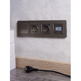 Розетка BRITE USB A+C 18Вт РЮ11-1-БрШ механизм шампань IEK BR-U22-018-K37