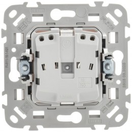 Розетка СП FLITE РС11-1-ФлБ 16А с заземл. без защ. шторок безвинтовое крепление механизм бел. IEK FI-R11-16-1-K01