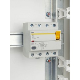 Выключатель дифференциального тока (УЗО) 4п 40А 300мА тип AC ВД1-63 KARAT IEK MDV10-4-040-300