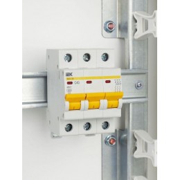 Выключатель автоматический модульный 3п C 40А 4.5кА ВА47-29 KARAT IEK MVA20-3-040-C