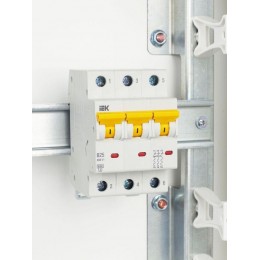 Выключатель автоматический модульный 3п B 25А 6кА ВА47-60M KARAT IEK MVA31-3-025-B