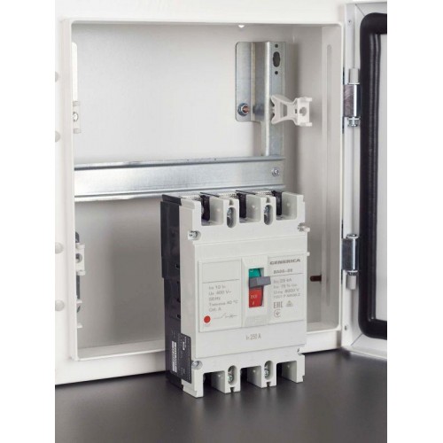 Выключатель автоматический 3п 250А 25кА ВА66-35 GENERICA SAV30-3-0250-G