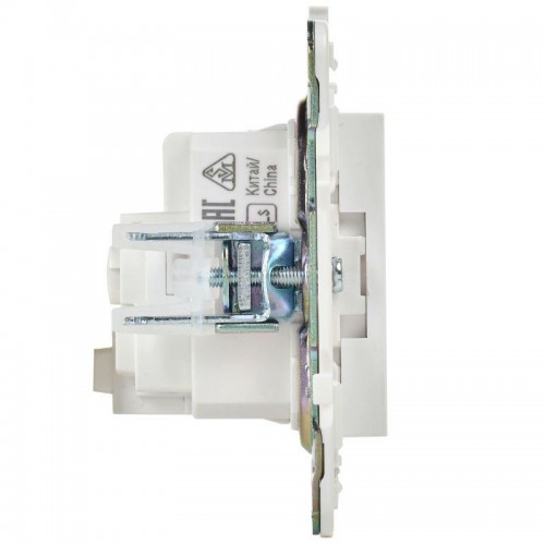 Розетка SKANDY 16А с заземл. без защ. шторок SK-R05W арктич. бел. IEK SK-R11-16-K01