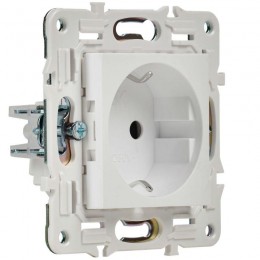 Розетка SKANDY 16А с заземл. защ. шторки безвинт. крепл. SK-R06W арктич. бел. IEK SK-R14-16-1-K01