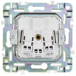 Розетка SKANDY 16А с заземл. защ. шторки безвинт. крепл. SK-R06B беж. IEK SK-R14-16-1-K10