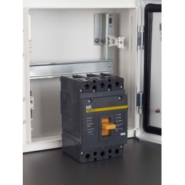 Выключатель автоматический 3п 250А 35кА ВА 88-35 KARAT IEK SVA30-3-0250