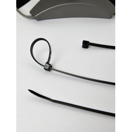 Хомут кабельный 4.8х300 нейл. черн. (уп.100шт) IEK UHH32-D048-300-100