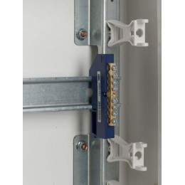 Шина нулевая на DIN-изол. ШНИ 6х9-8-Д-С IEK YNN10-69-8D-K07