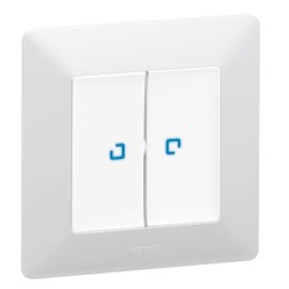 Выключатель 2-кл. СП Valena Life 10А IP20 250В 10AX с подсветкой с лицев. панелью механизм бел. Leg 752428