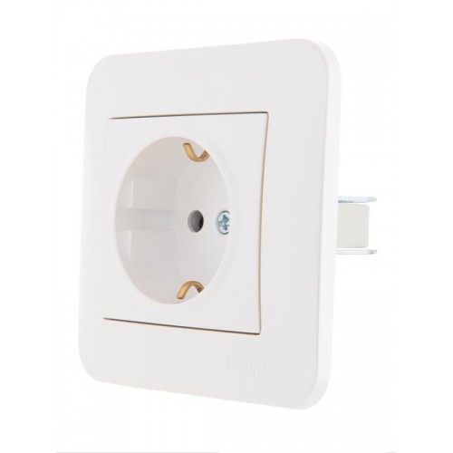 Розетка 1-м СП Karina с заземл. защ. шторки термопласт механизм жемчуж./бел. перламутр. LEZARD 707-3088-124B