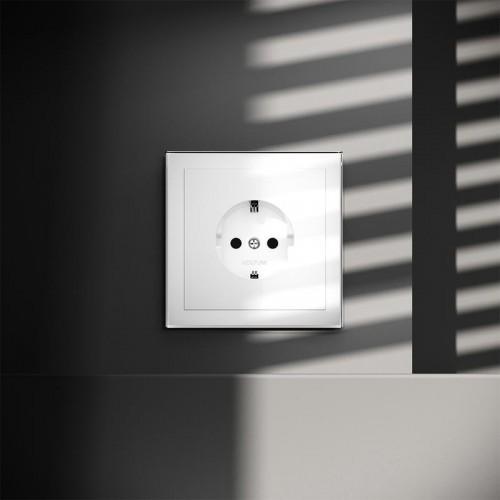 Розетка 1-м СП S70 16А с заземл. механизм бел. глянцевый Voltum VLS040101