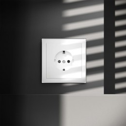 Розетка 1-м СП S70 16А с заземл. защ. шторки механизм бел. глянцевый Voltum VLS040201