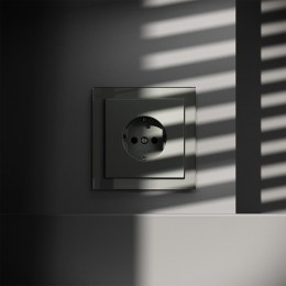 Розетка 1-м СП S70 16А с заземл. защ. шторки механизм титан Voltum VLS040206