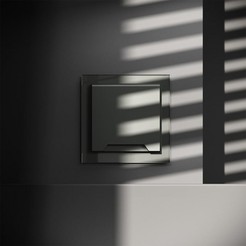 Розетка 1-м СП S70 16А с заземл. защ. шторки + крышка механизм титан Voltum VLS040306