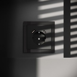 Розетка 1-м СП S70 16А с USB A+С с заземл. защ. шторки механизм черн. матов. Voltum VLS040508