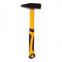 Молоток 600г квадратн. боек фибергласовая двухкомпонентн. ручка Вихрь 73/6/8/6