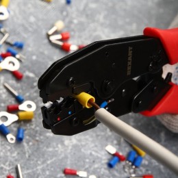 Кримпер для обжима автоклемм изолированных 0.5 - 6.0 мм2 (ht-301 H)