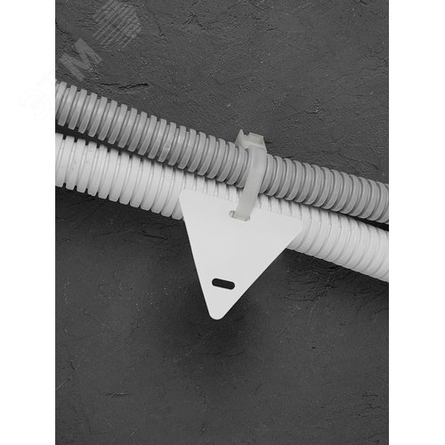 Бирка кабельная У-136 (треугольник 62х62х62 мм) (100 шт)