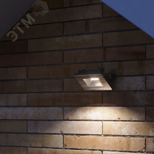 Прожектор светодиодный ДО 20 Вт 2100 Лм 6500К AC 220В IP65 102х28х125мм матированное закаленное стекло Qplus