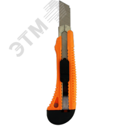 Нож с выдвижным лезвием 18 мм, пластиковый корпус, металлическая направляющая,