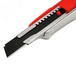 Нож с сегментированным лезвием металлический Auto lock 18 мм