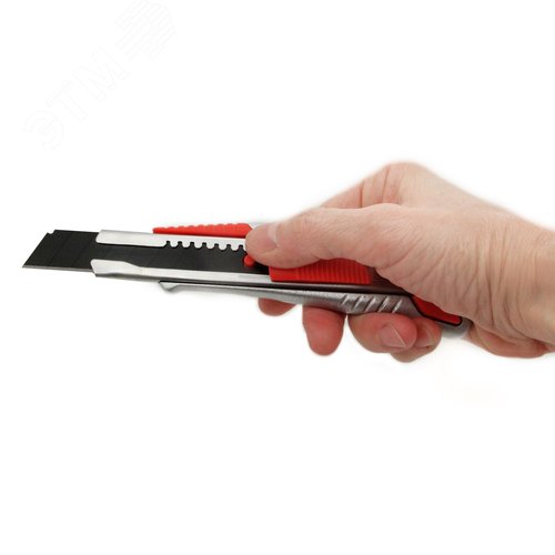 Нож с сегментированным лезвием металлический Auto lock 18 мм