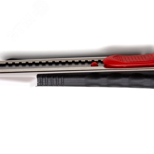 Нож сегментированный прорезиненный 18 мм Auto lock