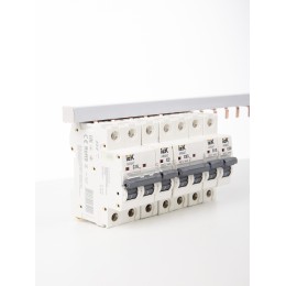 Шина соединительная типа PIN (штырь) 3Р 63А (1м) IEK