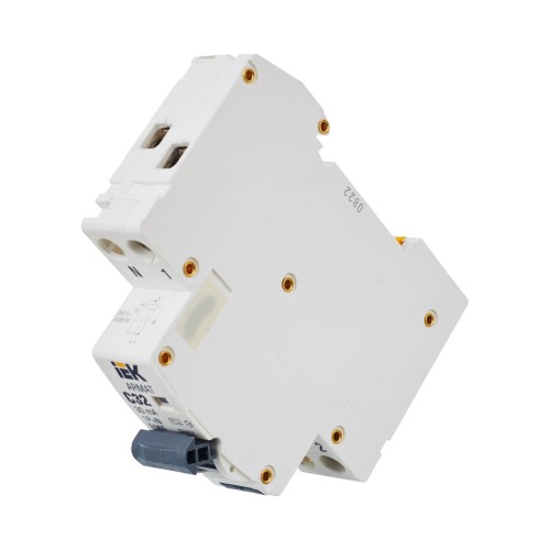 ARMAT Автоматический выключатель дифференциального тока B06S 1P+NP C32 30мА тип AC (18мм) IEK
