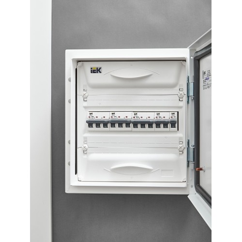 ARMAT Автоматический выключатель M10N 3P C 25А IEK