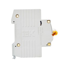 KARAT Автоматический выключатель ВА47-100 3P C 32А 10кА IEK