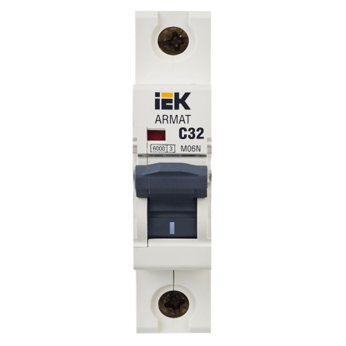 ARMAT Автоматический выключатель M06N 1P C 32А IEK