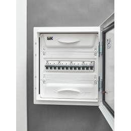 ARMAT Автоматический выключатель M06N 3P C 10А IEK