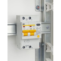 KARAT Дифференциальный автомат АД12 2P 25А 30мА тип AC IEK