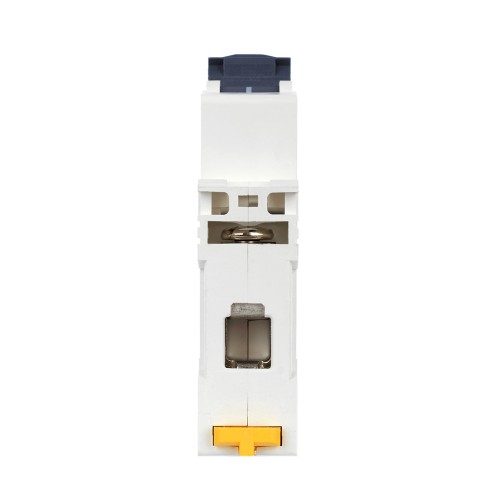 ARMAT Автоматический выключатель M06N 1P C 63А IEK