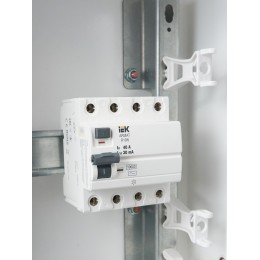 ARMAT Выключатель дифференциального тока R10N 4P 40А 30мА тип AC IEK